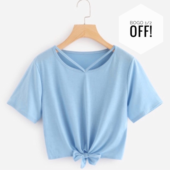 Tops - Blue Cut Out Neck Knotted Bottom Crop Top